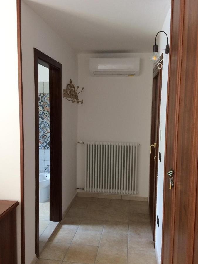 Gianpaolo Ospitale Bed & Breakfast Scorrano  Eksteriør bilde